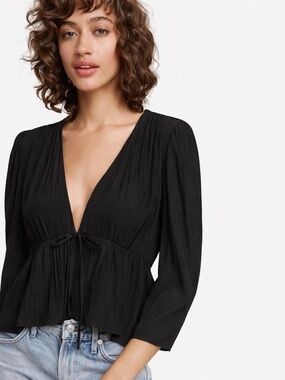 Aritzia | Wilfred Shanina Top | Size XS | Black Silk Blouse